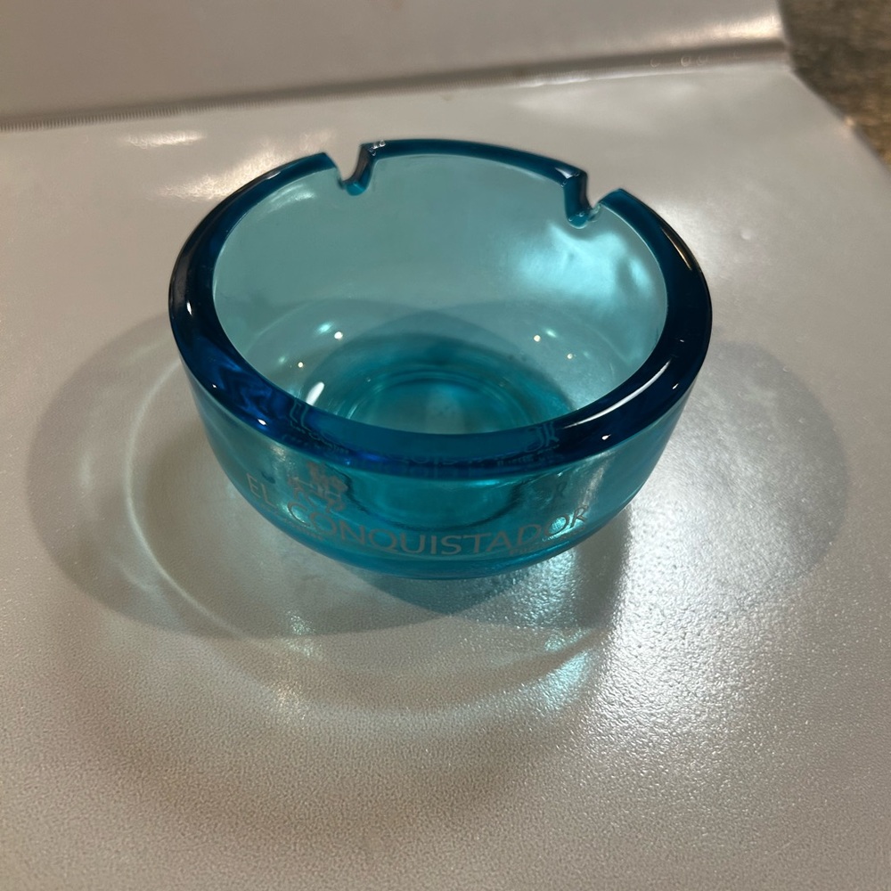 El Conquistador Blue Glass Bowl Ashtray - Picture 4 of 4